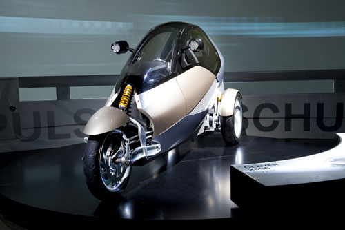 BMW simple leaning car concept